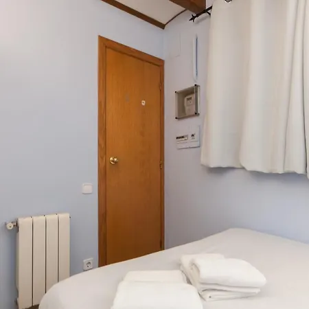 Homenfun Eixample I Barcelona